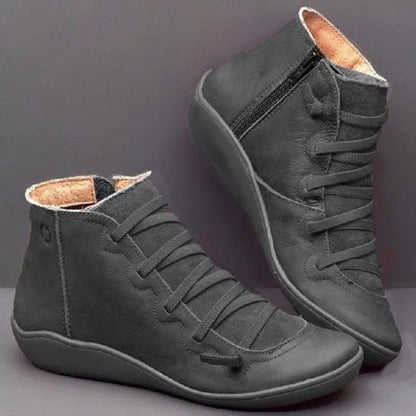 CuraLace – Orthopedic Lace-Up Comfort Boots