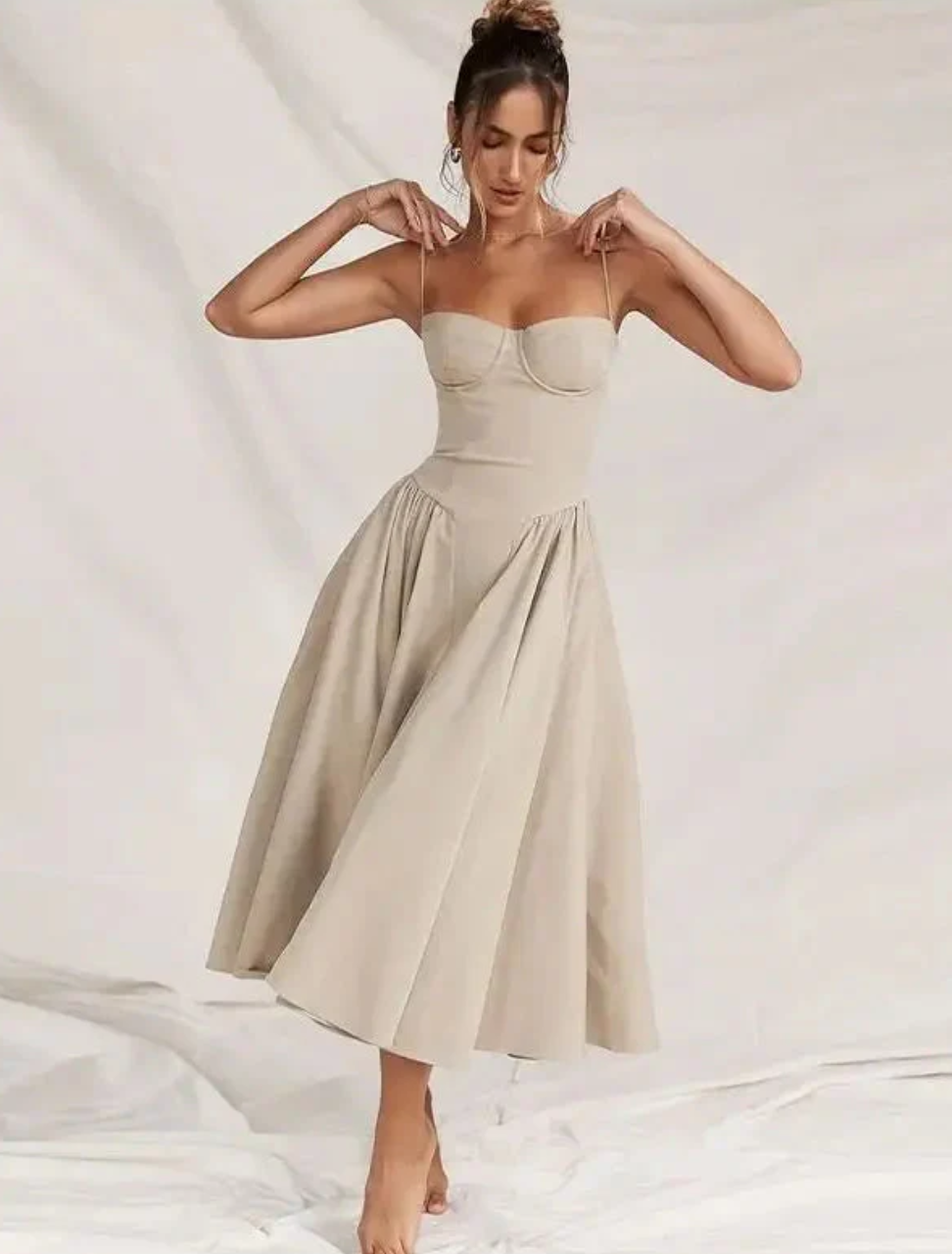 Chic Lightweight Women's Sundress - BritishElegance