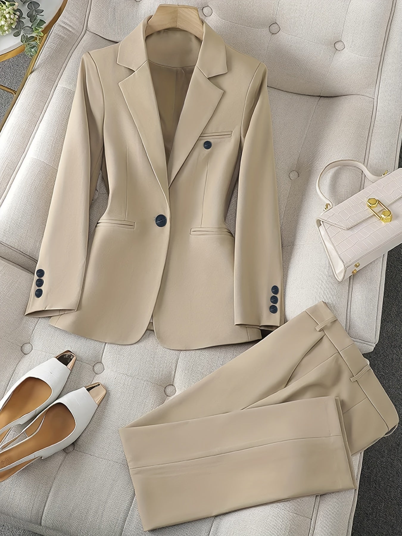 Elle – Women’s Notched Lapel Blazer & Trouser Set