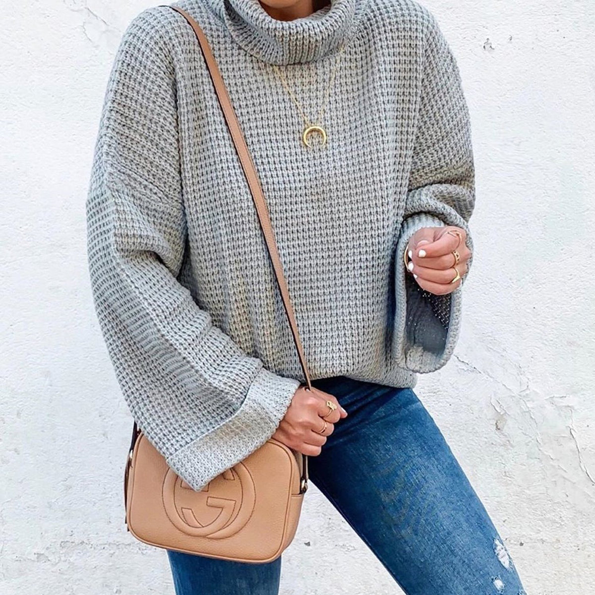 Warm Women's Crew Neck Knit Sweater with Puffy Sleeves
