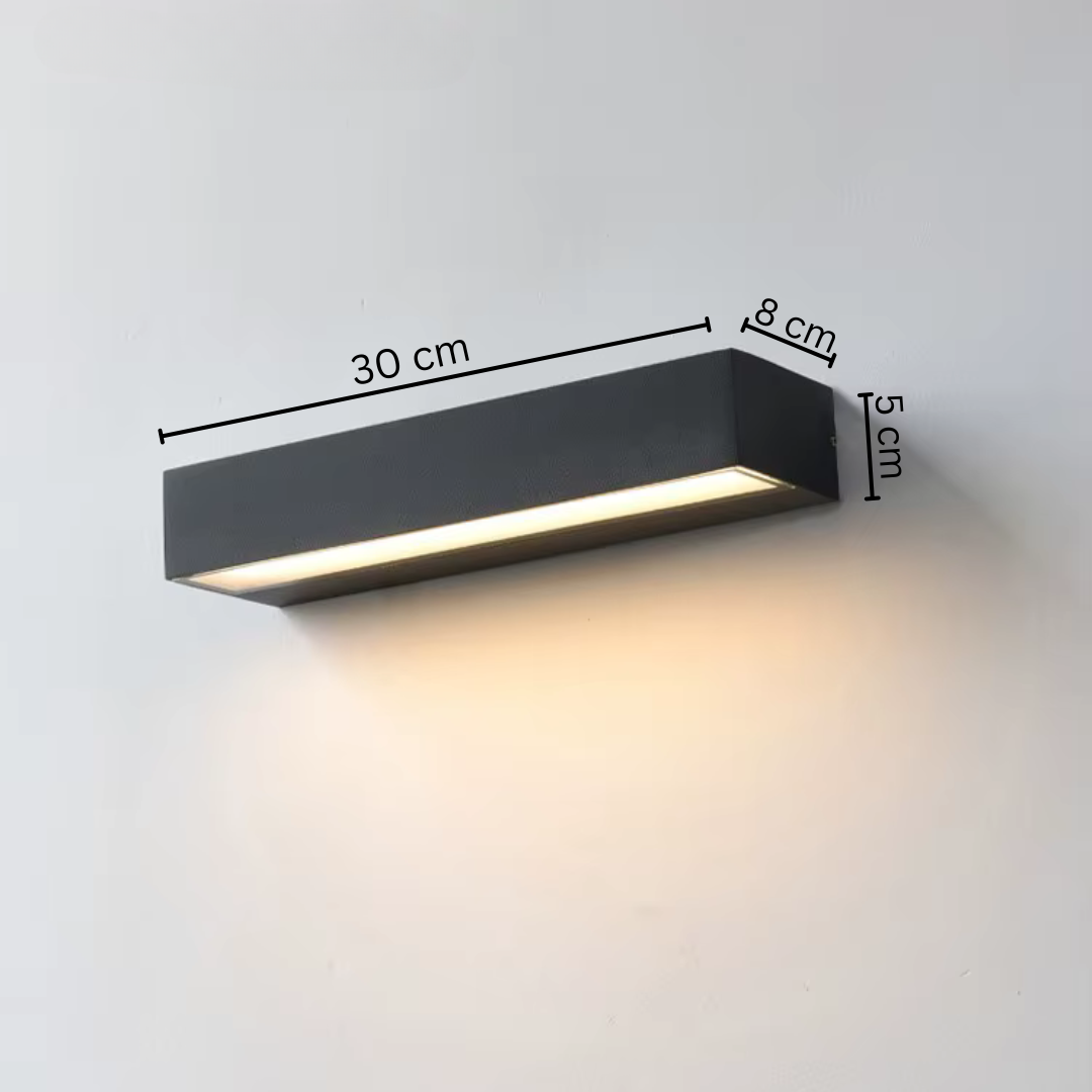 Weatherproof Garden Lamp