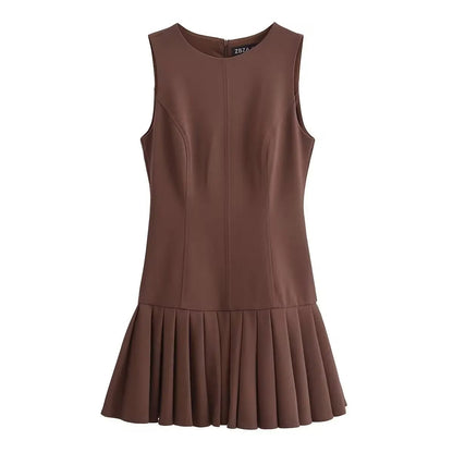 Elegant Sleeveless Dress with Flared Skirt - BritishElegance