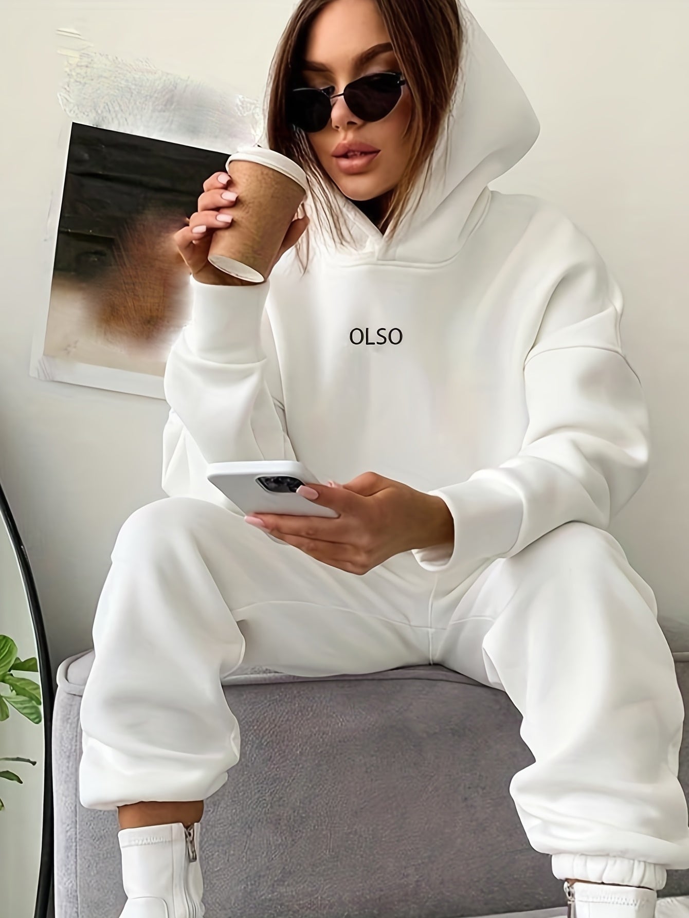 Comfy Women's Hoodie Tracksuit with Elastic Waistband - BritishElegance