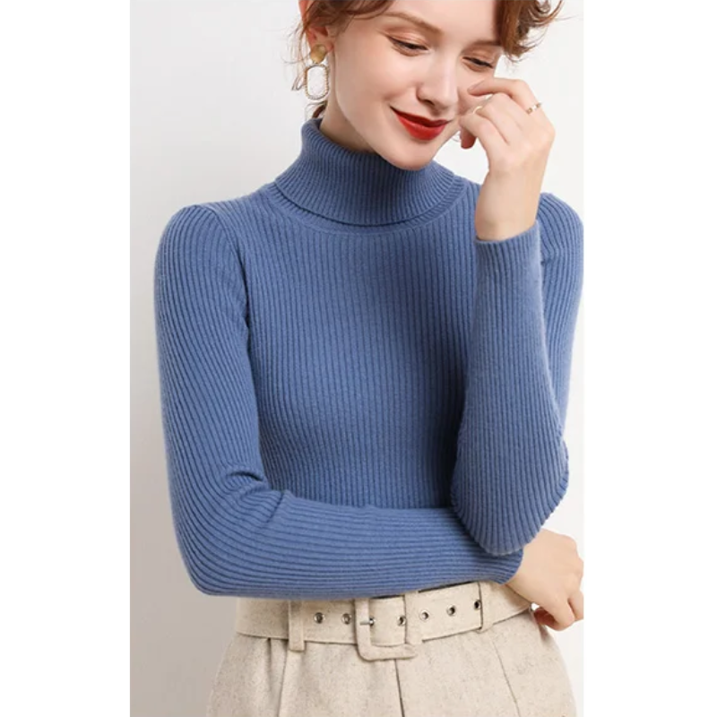 Women's Fitted Crew Neck Knit Sweater - BritishElegance