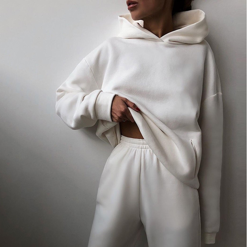 Women's Comfortable Performance Athletic Tracksuit - BritishElegance