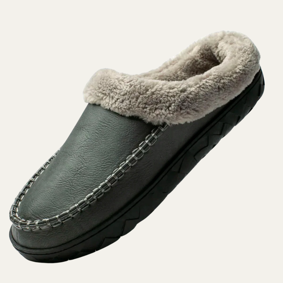 Men’s Faux Fur Lined Moccasin Slipper Shoes