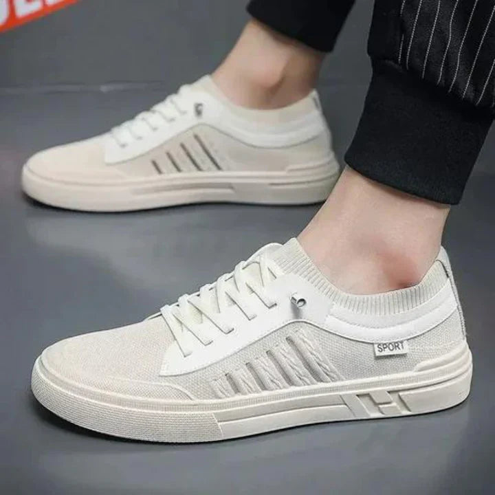 Men's lightweight casual shoes
