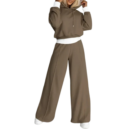 Delma | Trendy Ladies Lounge Set | Relaxed Fit | Hoodie And Pants With Drawstring