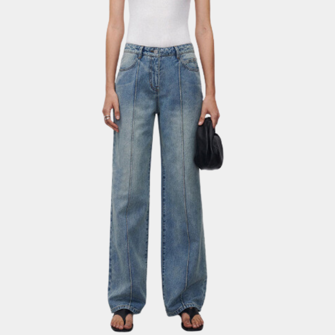 Classic Fit Women's Straight Jeans
