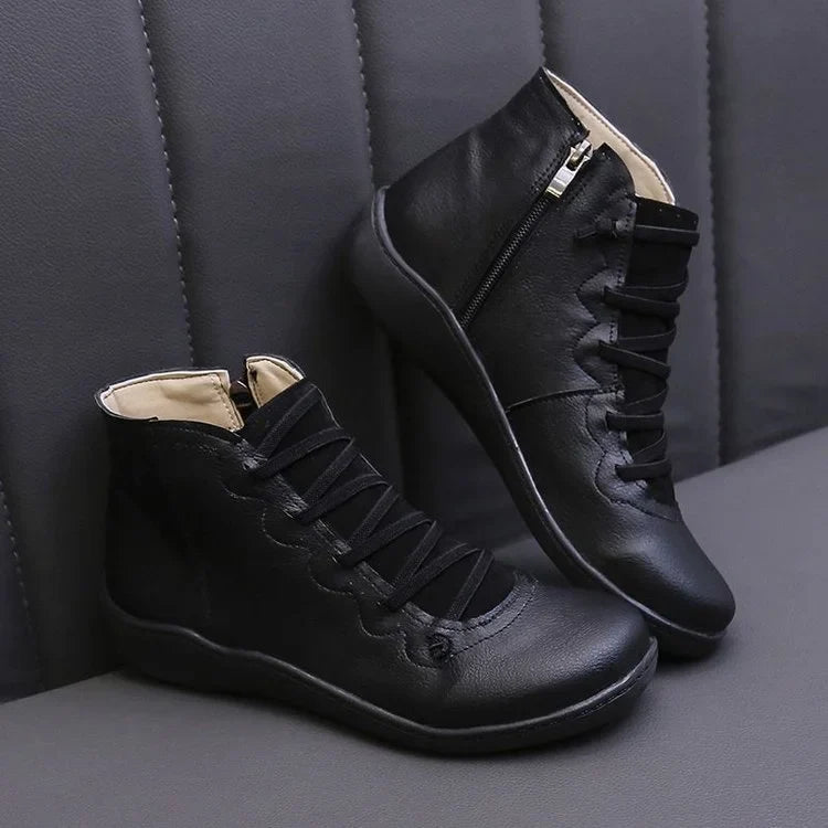 CuraLace – Orthopedic Lace-Up Comfort Boots