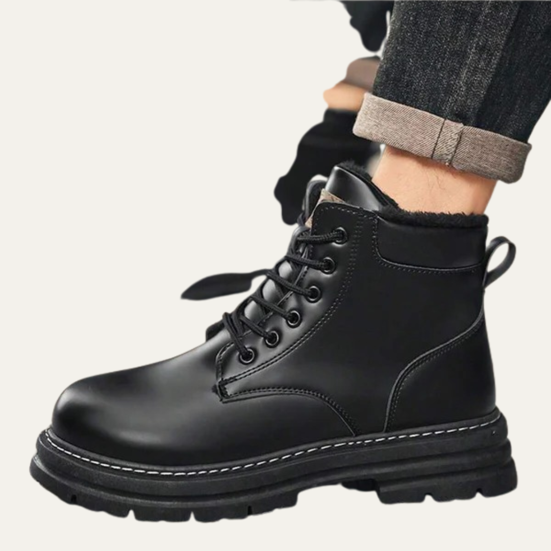 Men’s Rugged Faux Fur Lined Lace Up Hiking Boots