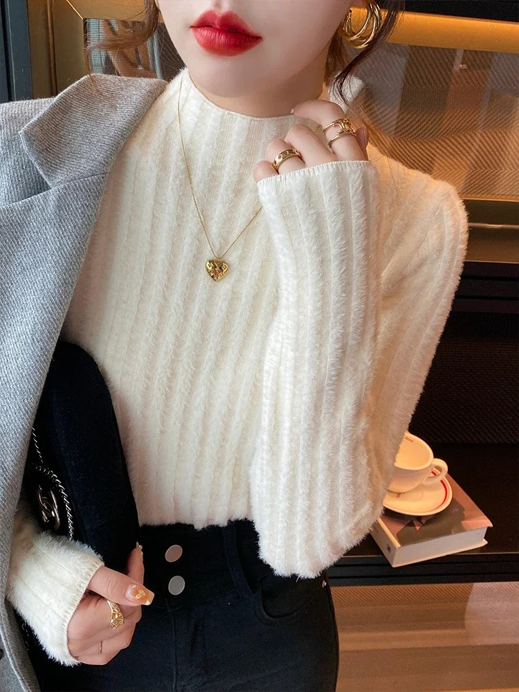 Warm Women's Wool Crew Neck Winter Sweater