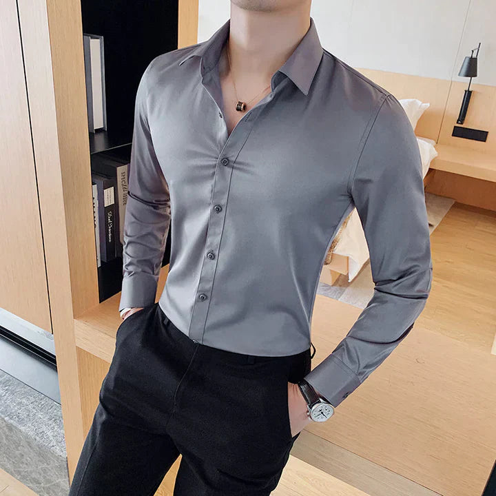 Slim-fit, Kent collar dress shirt for men