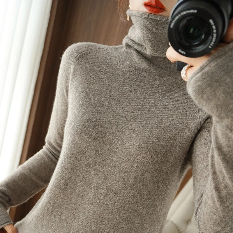 Warm Crew Neck Sweater for Women