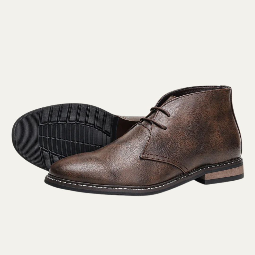 Men’s Minimalist Leather Look Chukka Boots