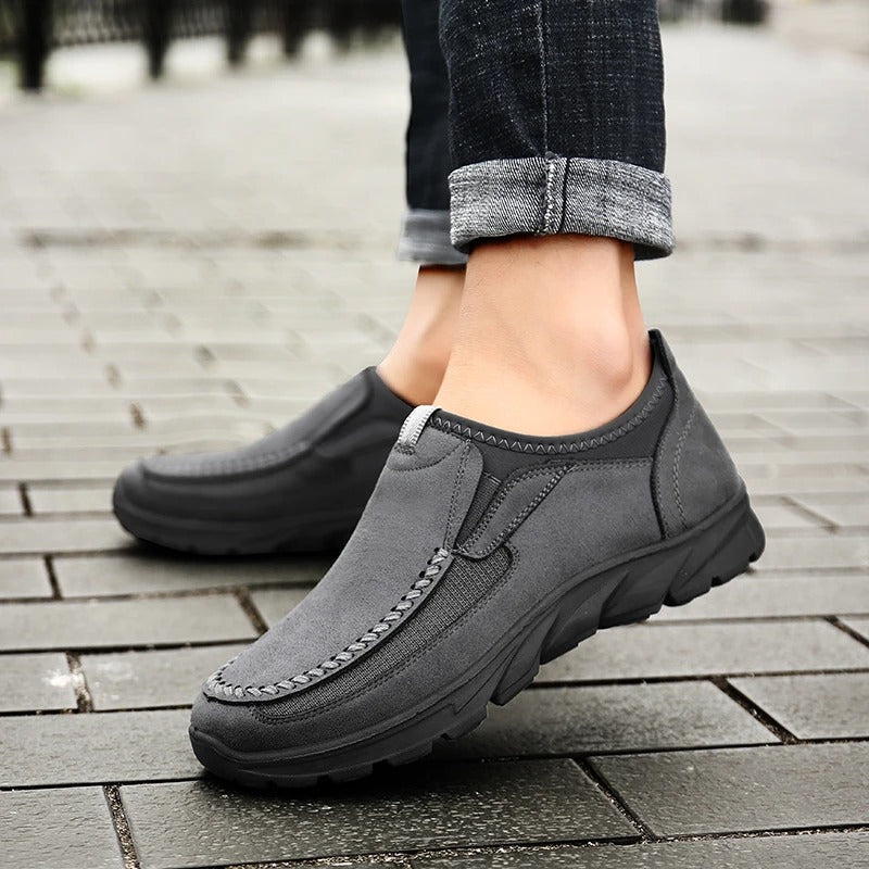 Luxus Slipper mit traditionellem Handlook