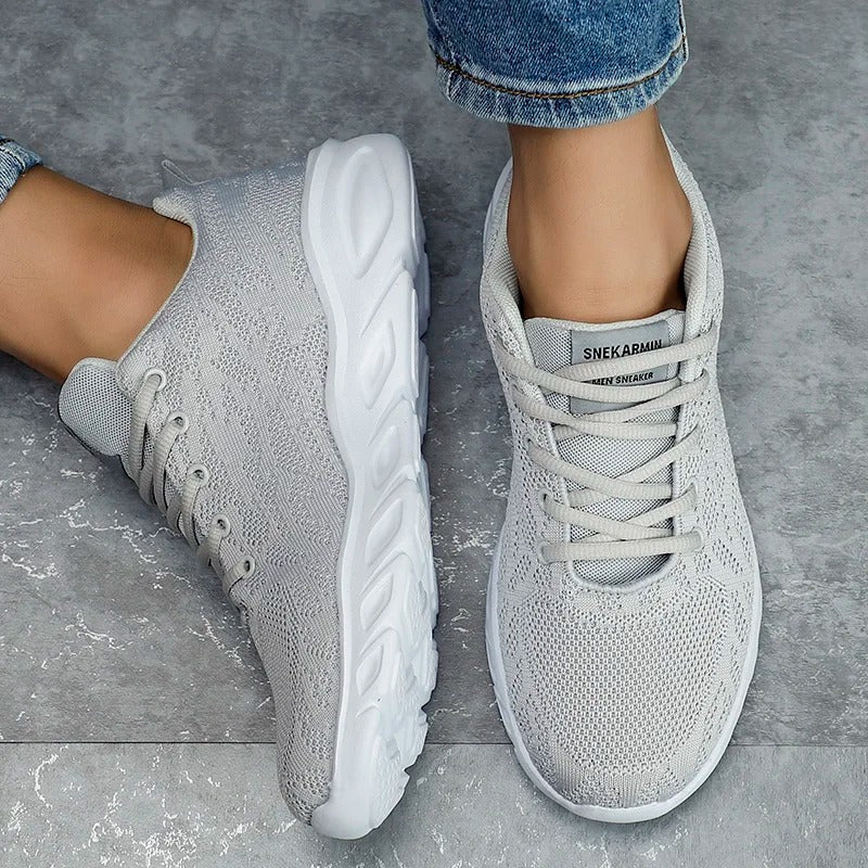 Maxim Sneakers