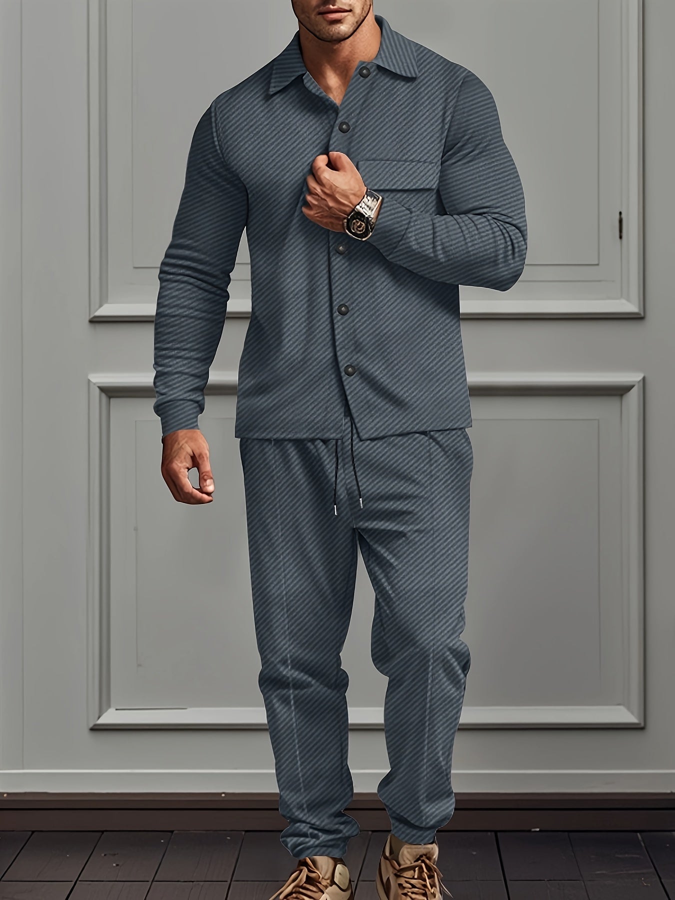 Comfortable Men's Tracksuit Set With Jacket And Pants
