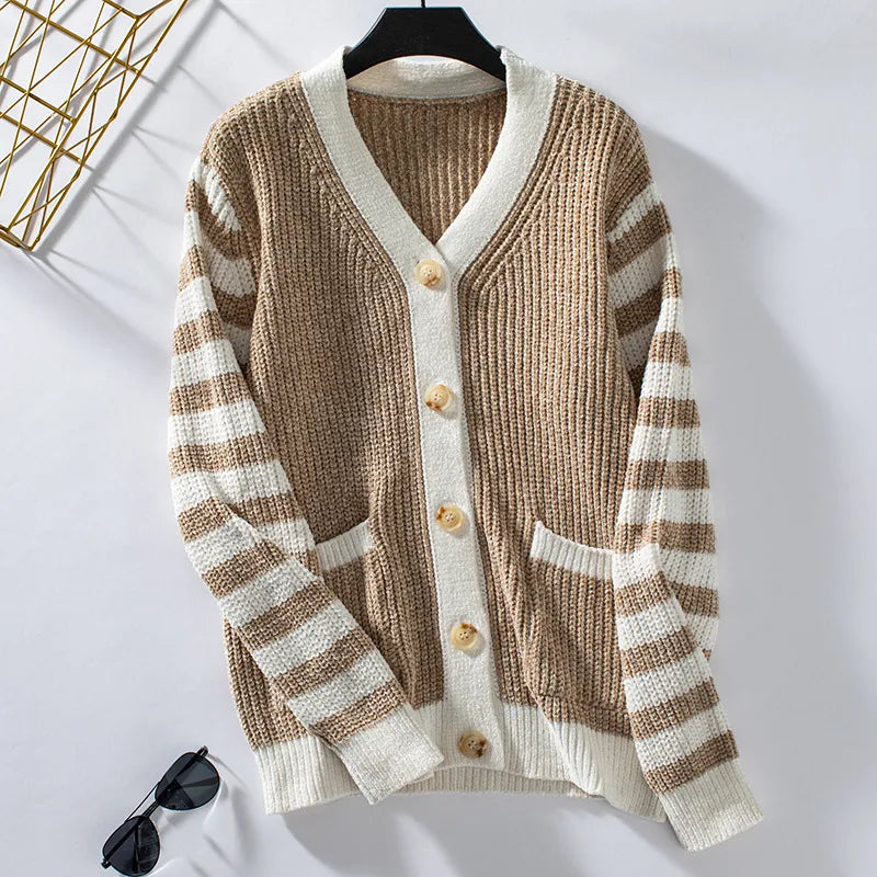 Warm Women's V-Neck Knit Cardigan Sweater with Pockets