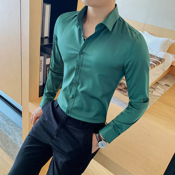 Slim-fit, Kent collar dress shirt for men