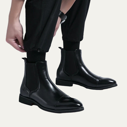 Men’s Sleek Leather Chelsea Boots with Cap Toe