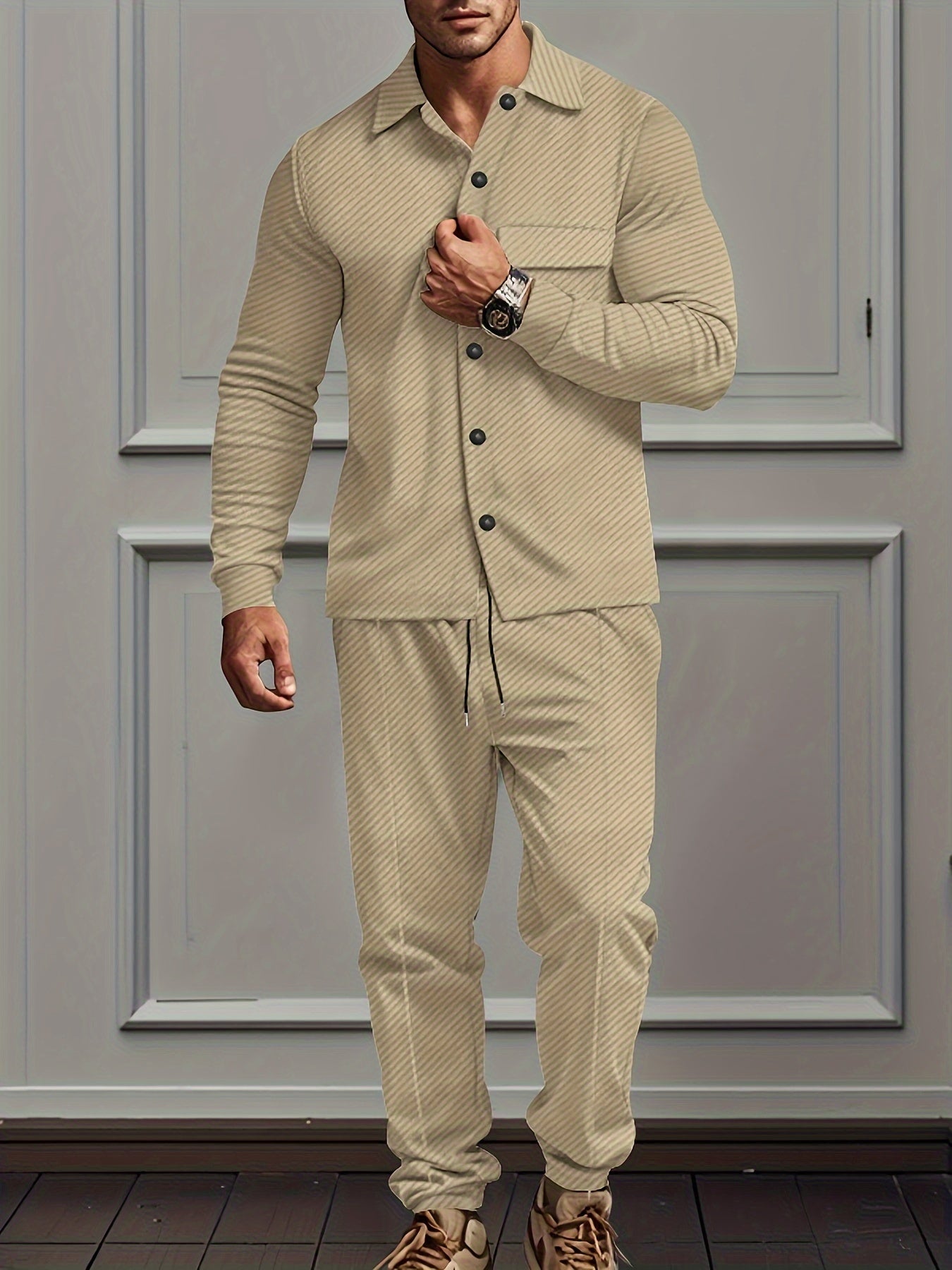 Comfortable Men's Tracksuit Set With Jacket And Pants