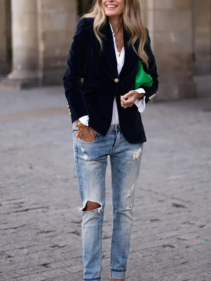 Helena – Women’s Velvet Blazer