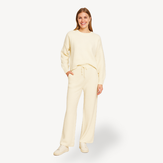 Women’s Knit Sweater & Pants Set