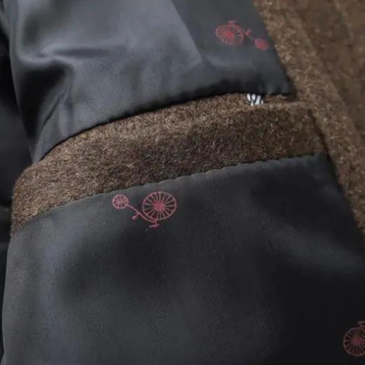 Men’s Double Layer Light Coat with Quilted Inner Vest