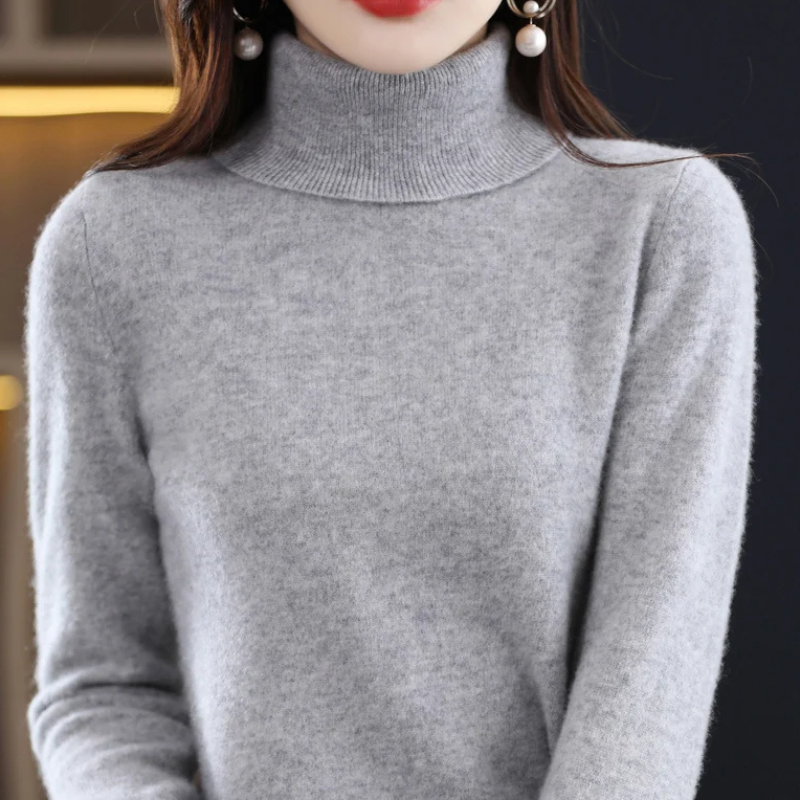 Soft Women's Warm Winter Turtleneck Sweater