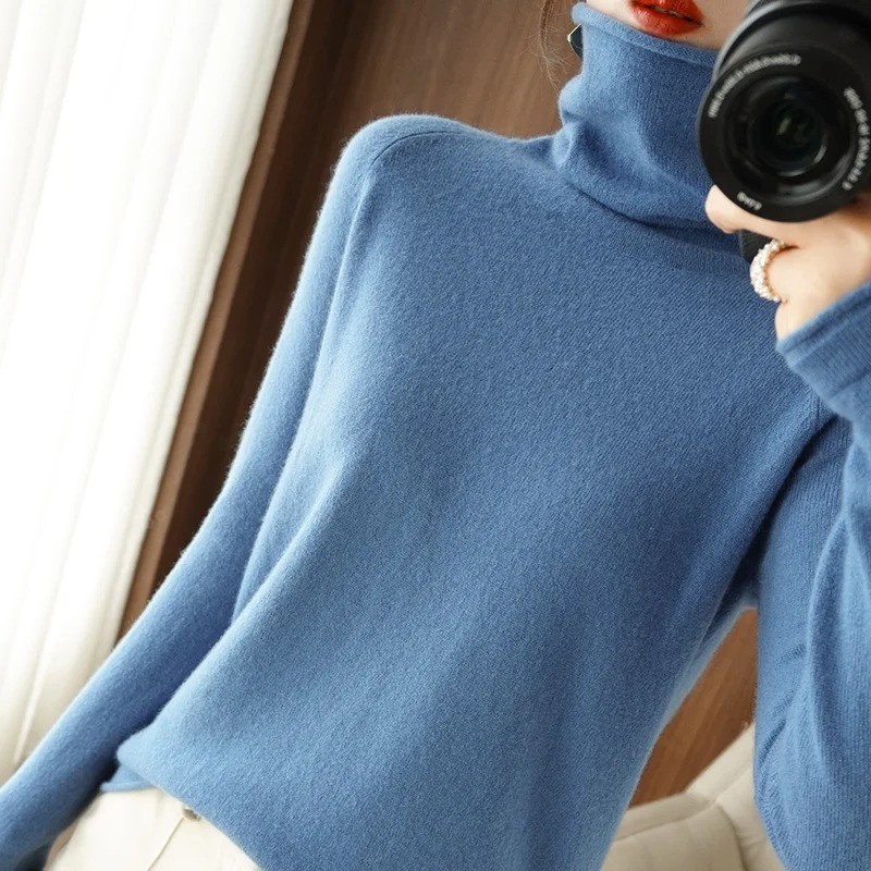 Warm Crew Neck Sweater for Women