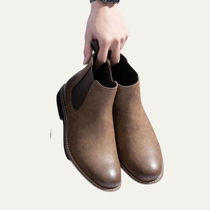 Men’s Matte Lug Sole Chelsea Boot