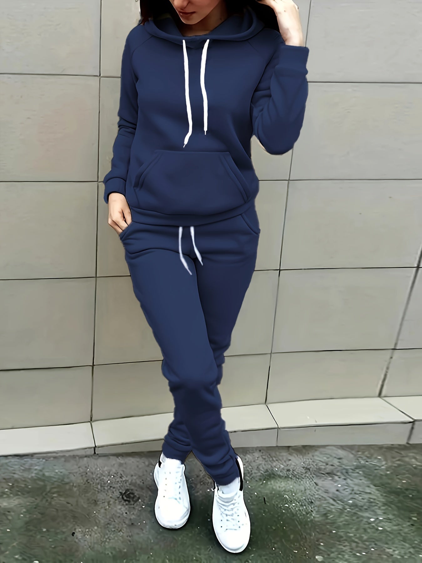 Comfy Women's Hoodie and Sweatpants Set with Pockets - BritishElegance