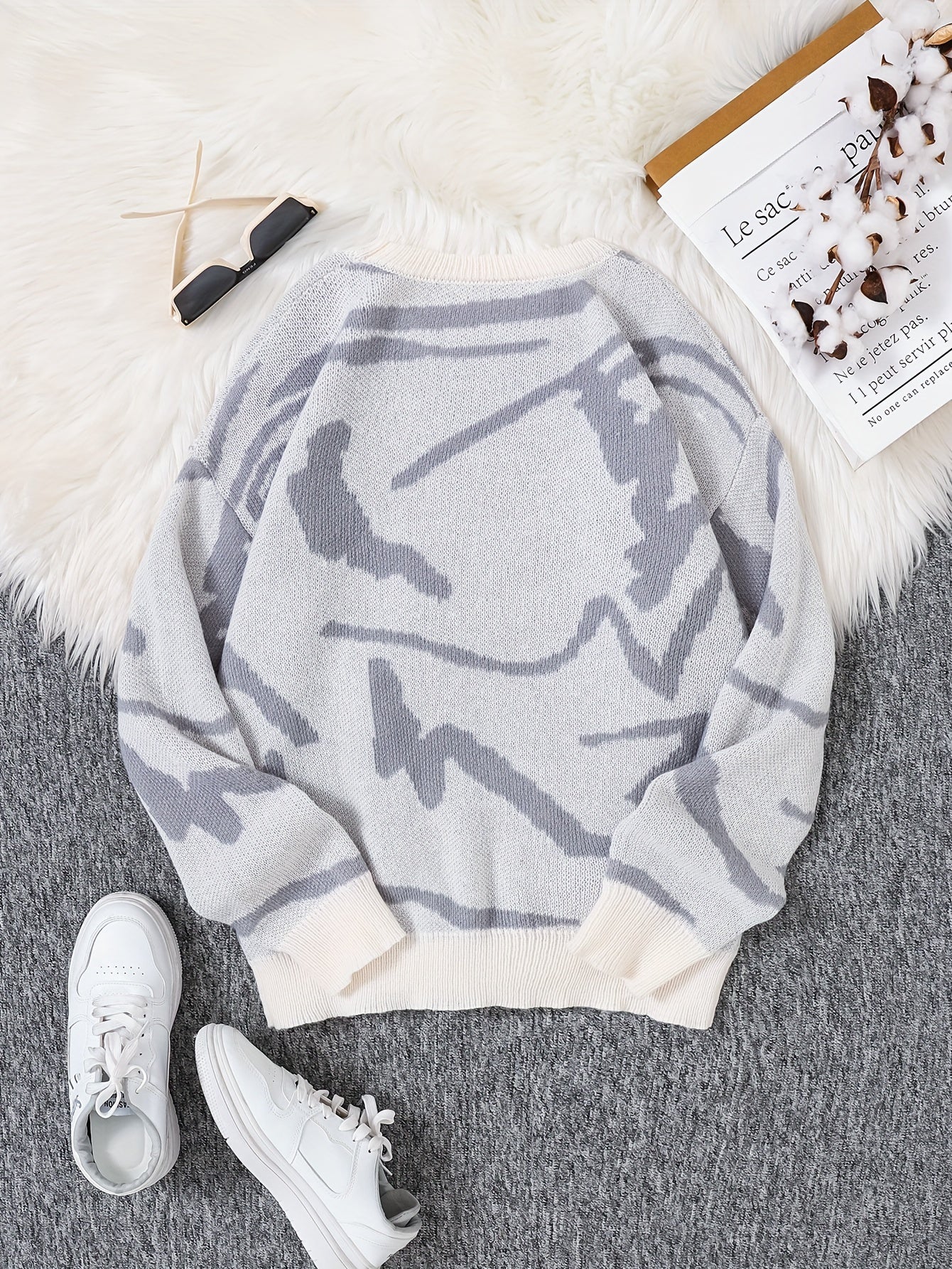 Cozy Winter Knit Sweatshirt with Graphic Design - BritishElegance
