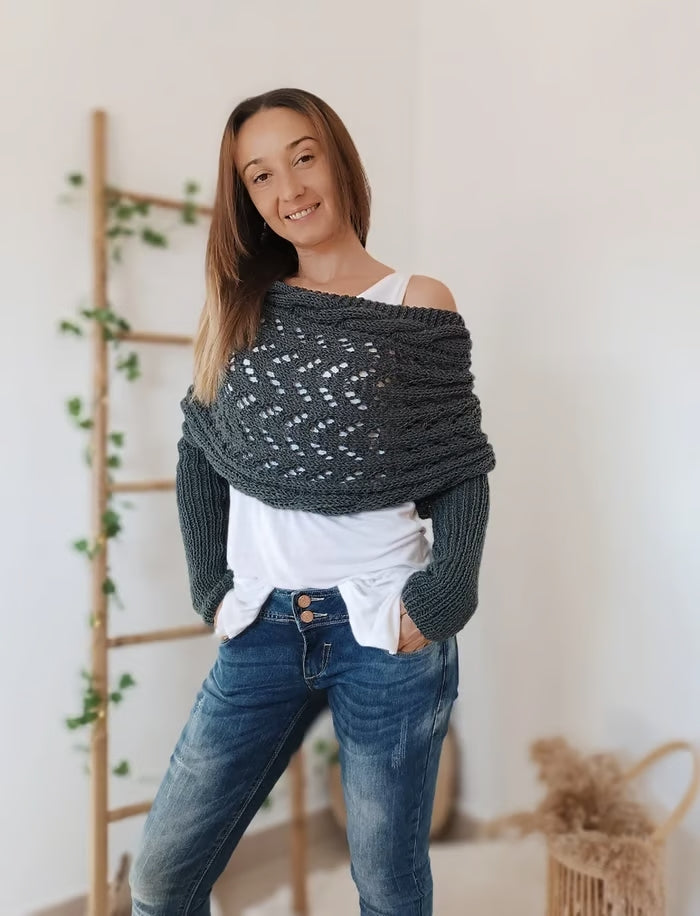 Cozy bohemian-style wrap for women