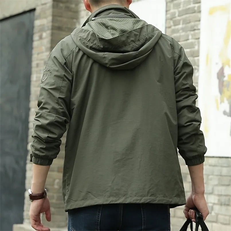 Men’s Outdoor Waterproof Detachable Hood Windbreaker