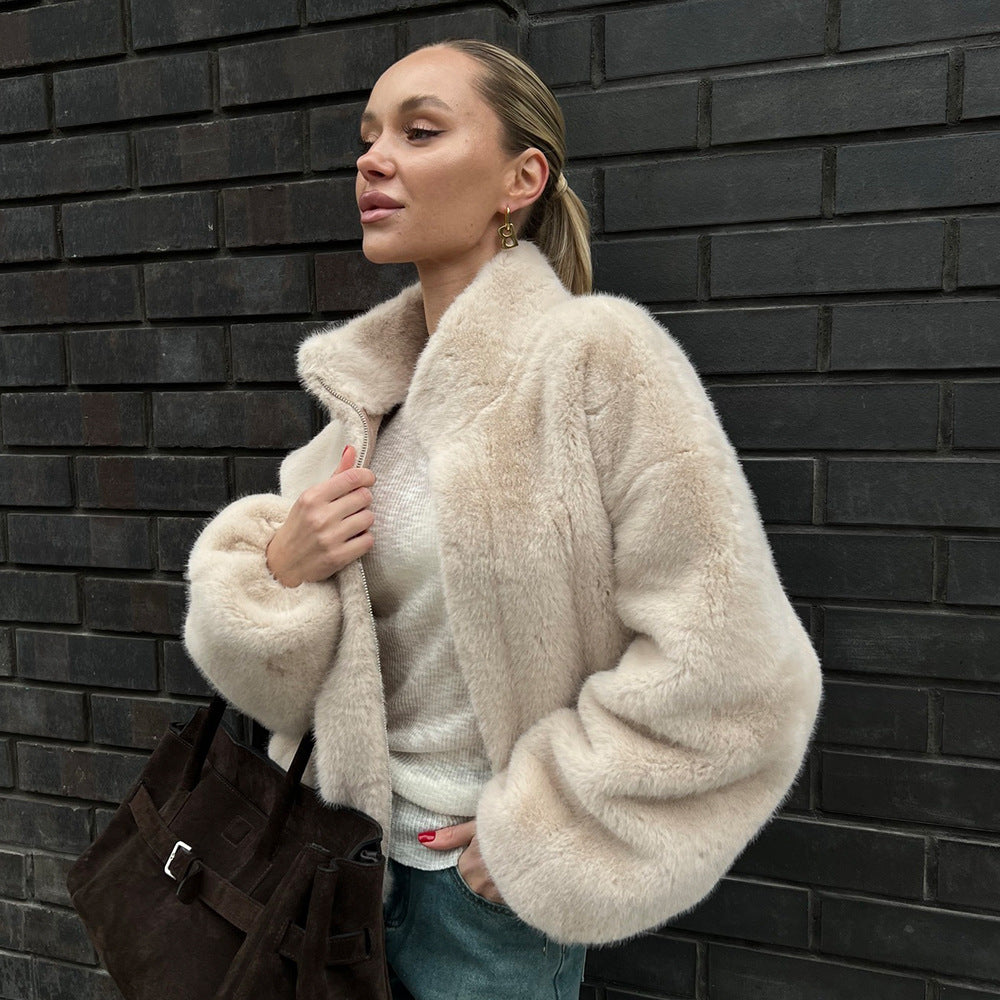 Jamie | Luxury Faux Fur Coat in Beige