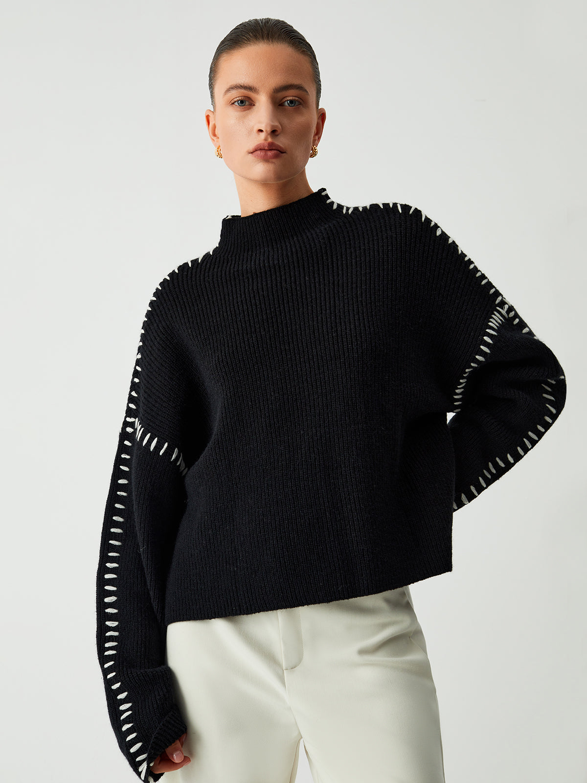 Women's Cozy Large Black Sweatshirt - BritishElegance