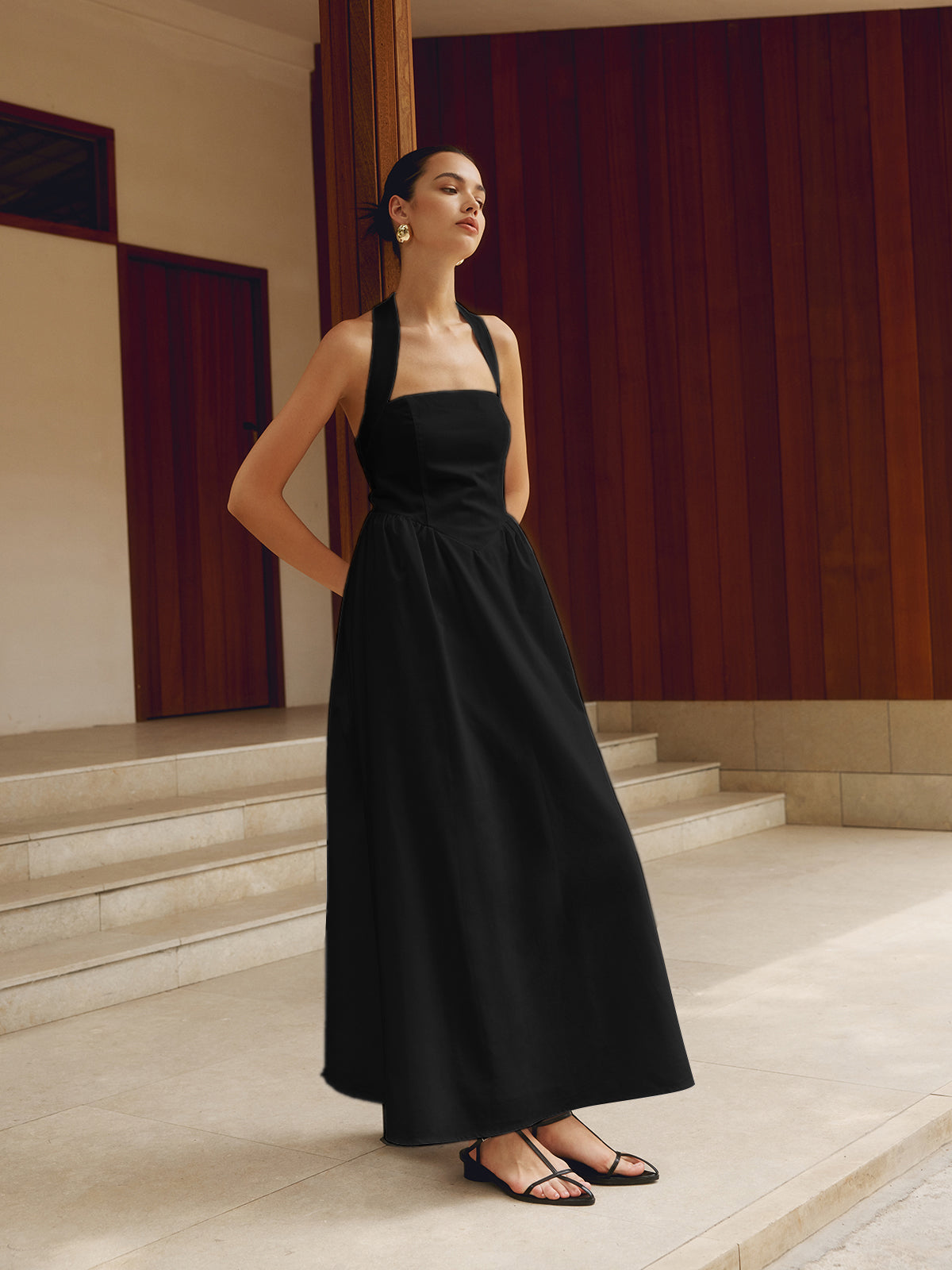 Chic Summer Maxi Dress for Women with Halter Neck