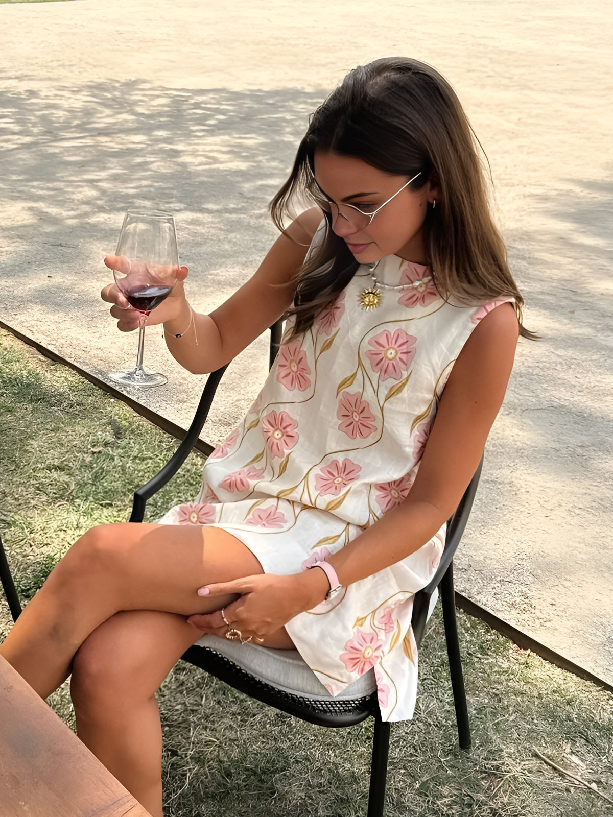 Women's Loose Fit Floral Tank Top for Summer - BritishElegance