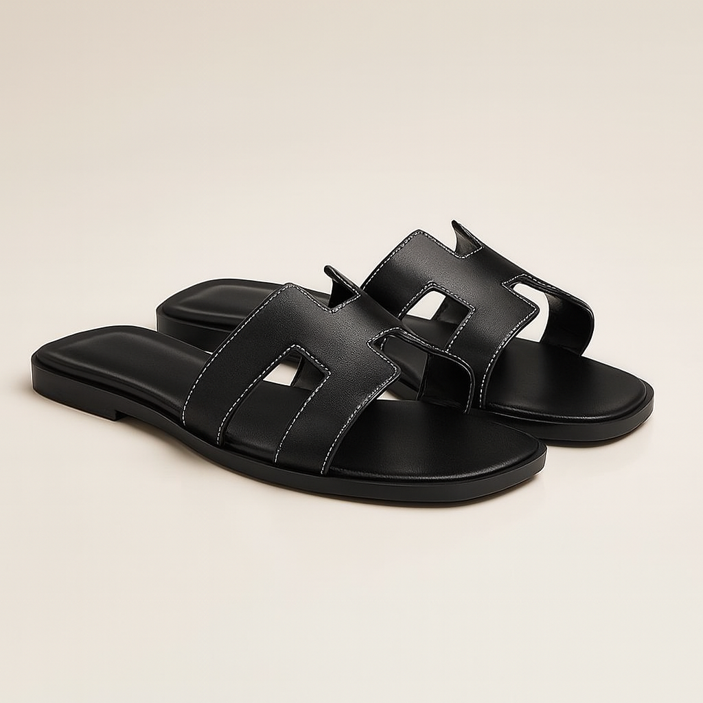 Black Flat Sandals for Women with Adjustable Straps and Ergonomic Footbed – Stylish Cut Out Design