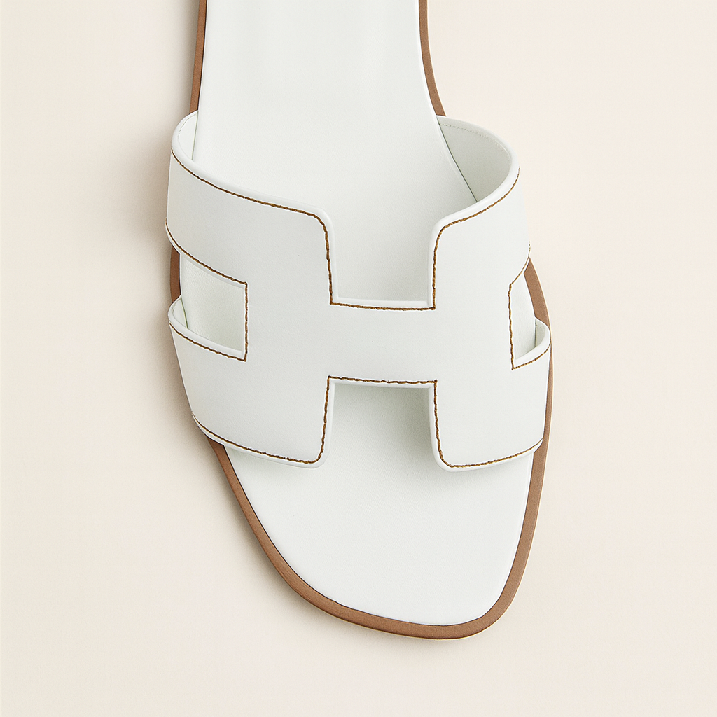 Black Flat Sandals for Women with Adjustable Straps and Ergonomic Footbed – Stylish Cut Out Design