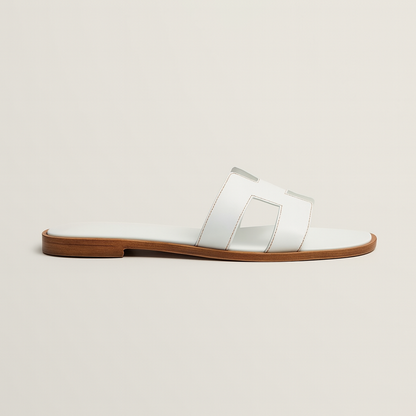 Black Flat Sandals for Women with Adjustable Straps and Ergonomic Footbed – Stylish Cut Out Design
