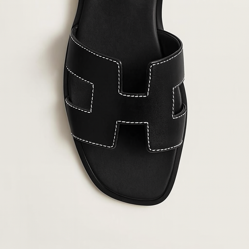Black Flat Sandals for Women with Adjustable Straps and Ergonomic Footbed – Stylish Cut Out Design