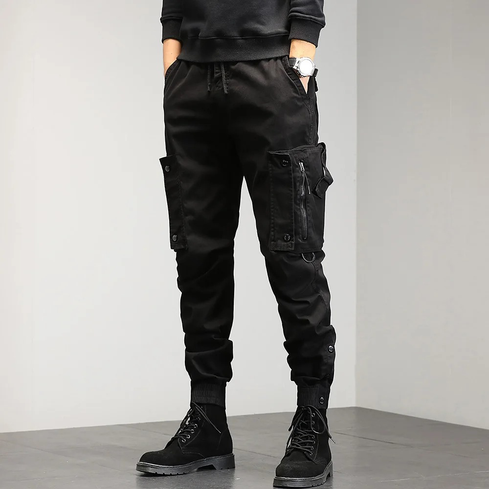 Comfortable and stylish Lias casual cargo pants for everyday wear