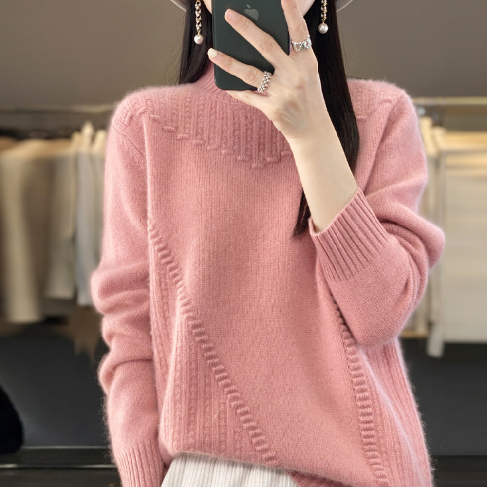Cozy Women's Crew Neck Long Sleeve Pullover