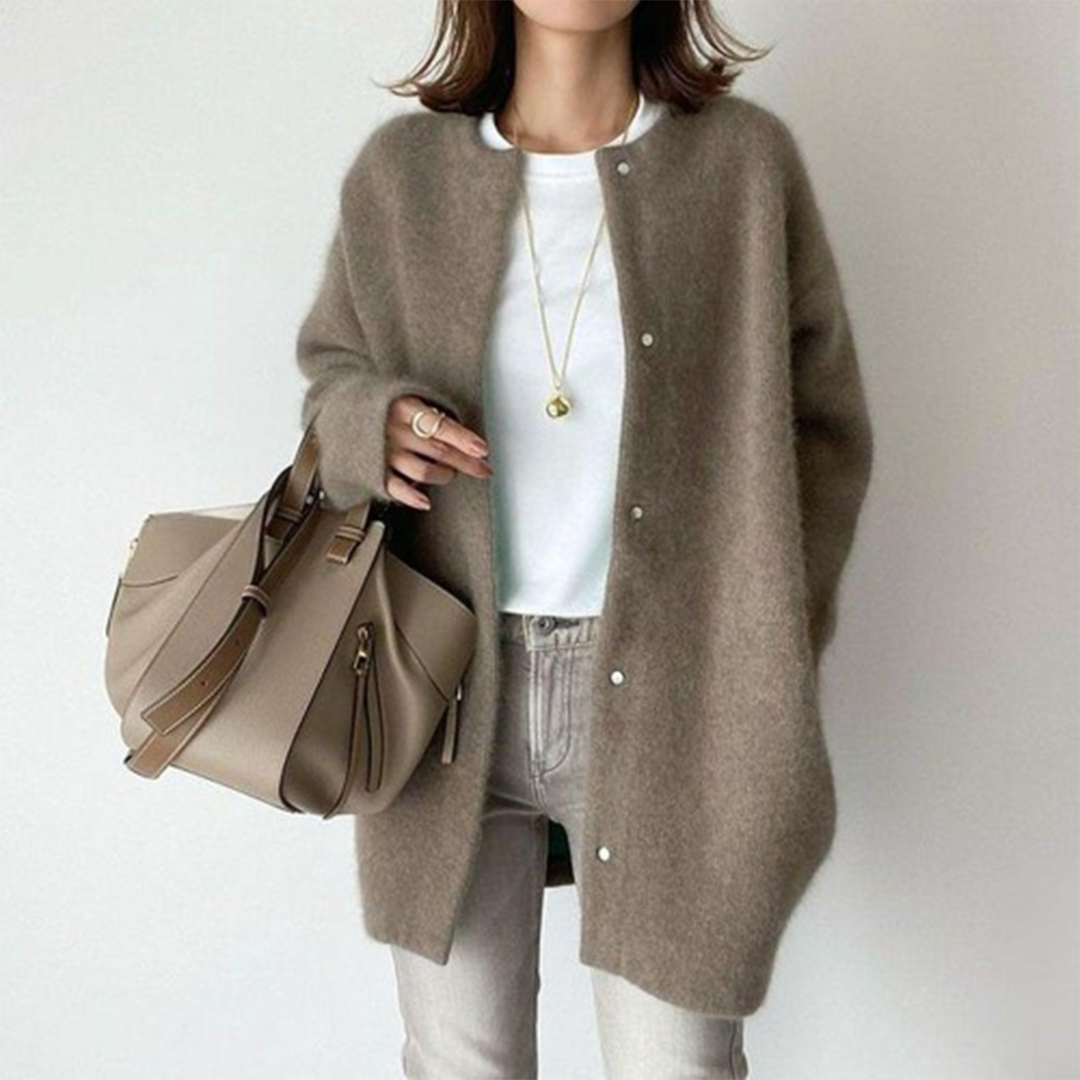 Women’s Cardigan – Stylish Elegance with Lasting Comfort