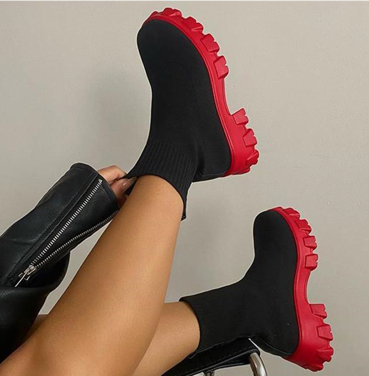 Comfortable Women's Winter Boots - Stylish and Warm Footwear for Cold Weather