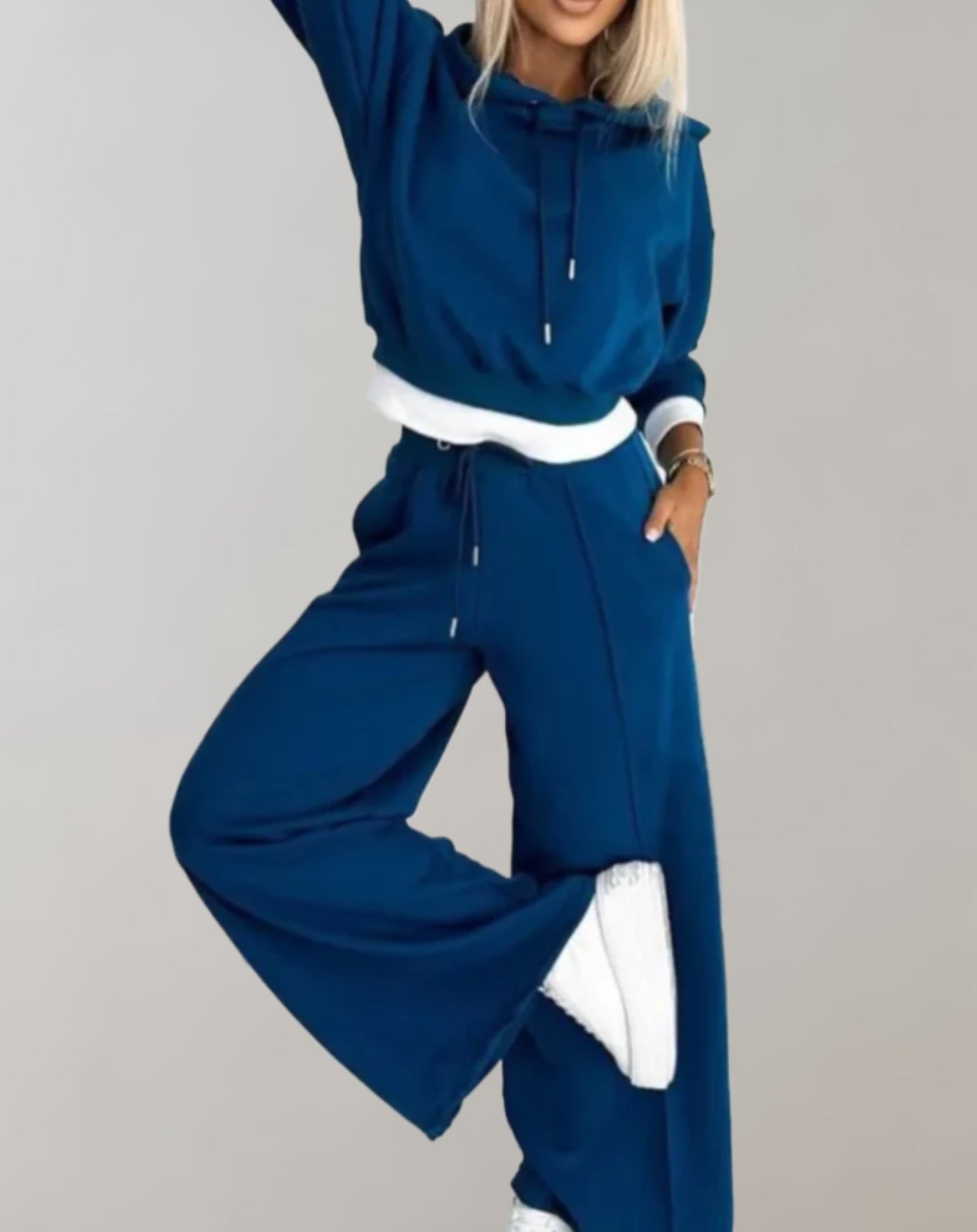 Ladies Comfortable Hoodie Jogger Suit Set