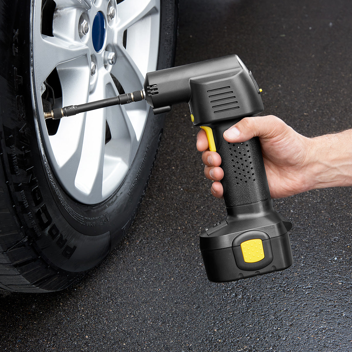 Rechargeable Car Tire Air Pump Compact Compressor - BritishElegance